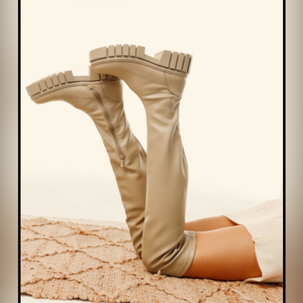 🔥🔥Olivia Miller Madison Women's Thigh-High Boots , NWT size 8